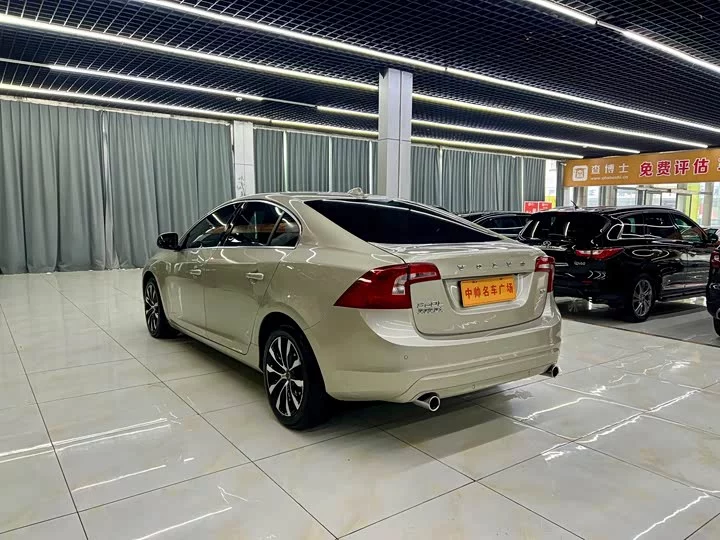 Volvo S60