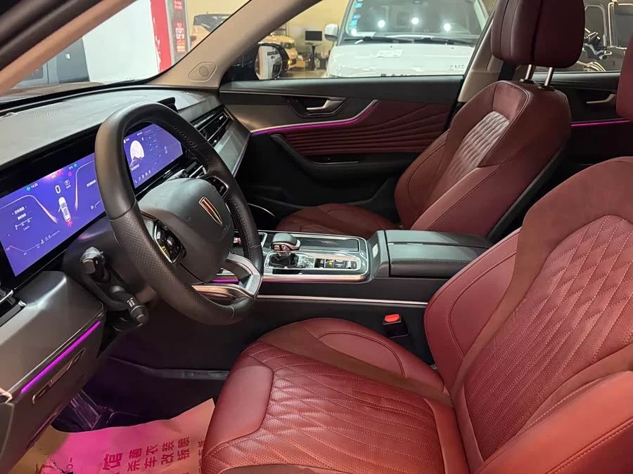 Hongqi HS5