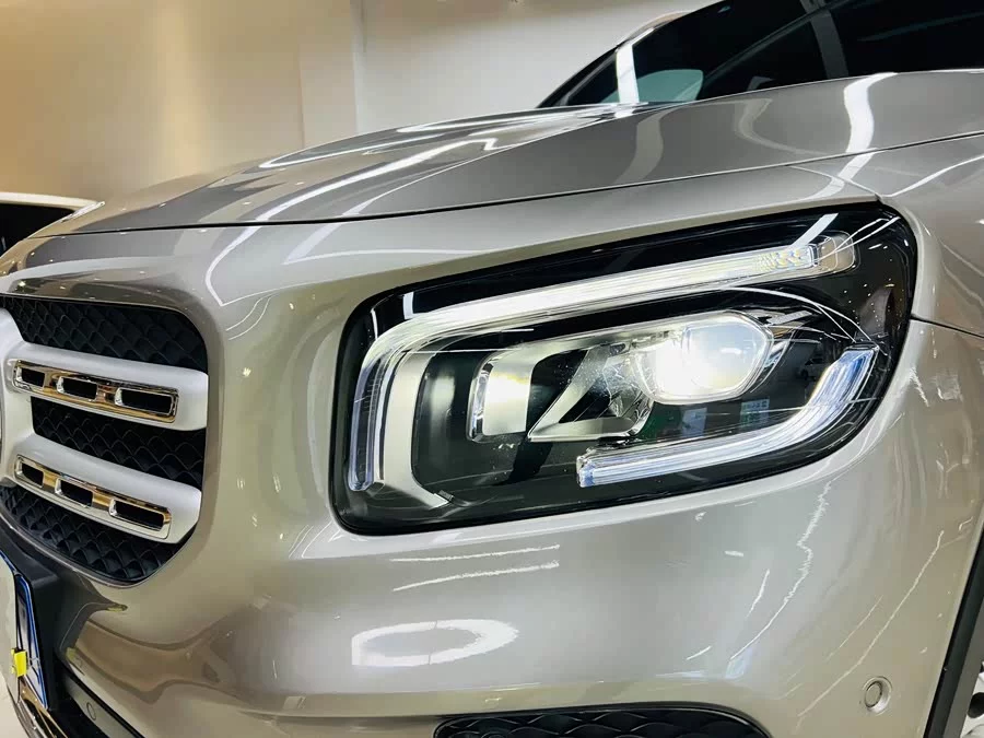 Mercedes Benz GLB