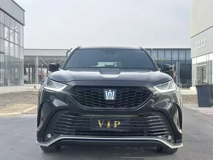 Toyota Crown Kluger