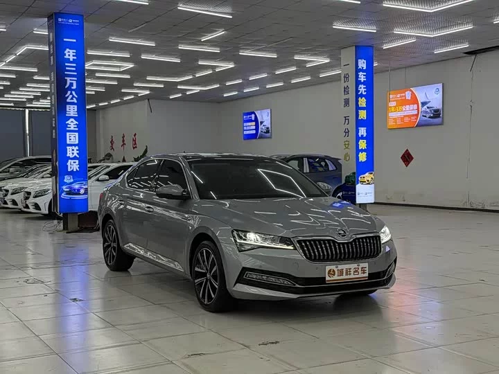 Skoda SuperB