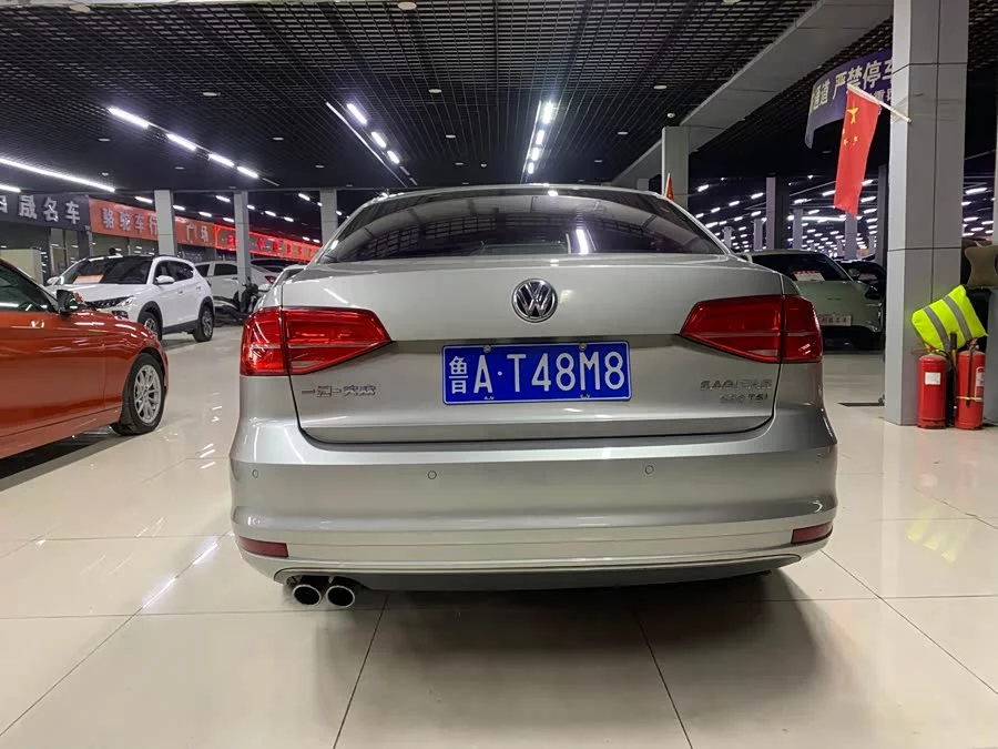 Volkswagen Sagitar