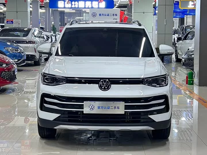 Volkswagen Tharu