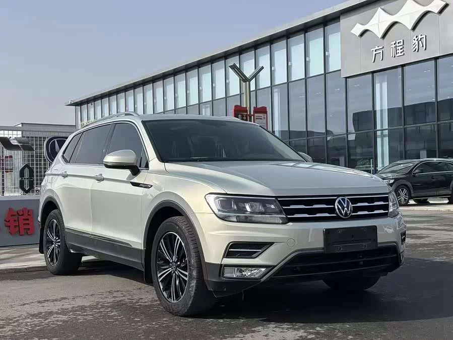 Volkswagen Tiguan L