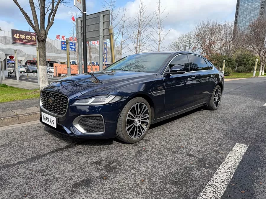 Jaguar XFL