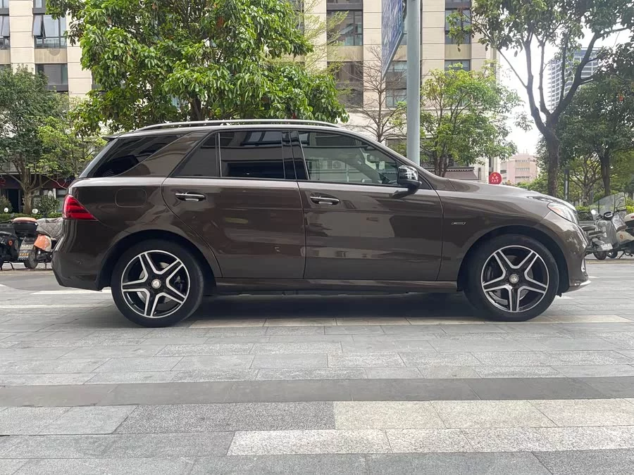 Mercedes Benz GLE (Imported)