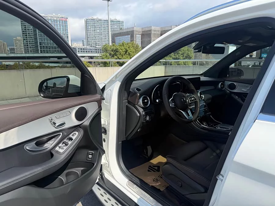 Mercedes Benz GLC