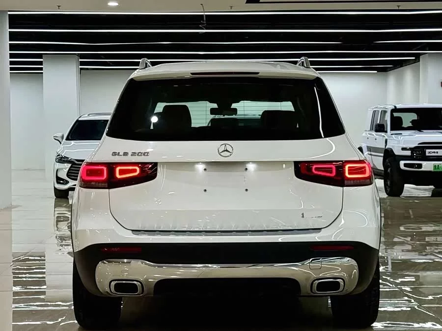 Mercedes Benz GLB