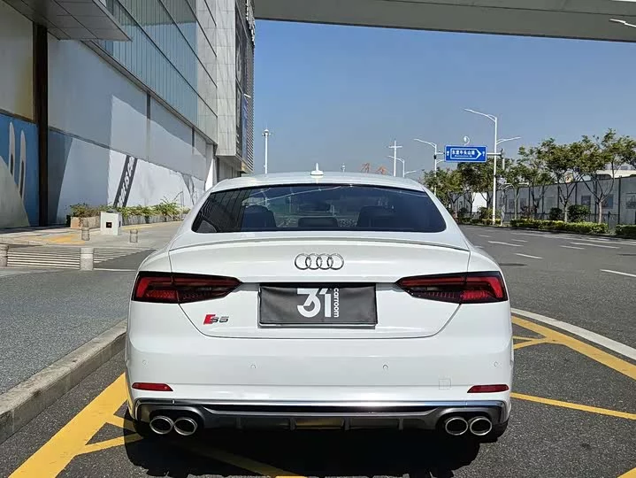 Audi S5