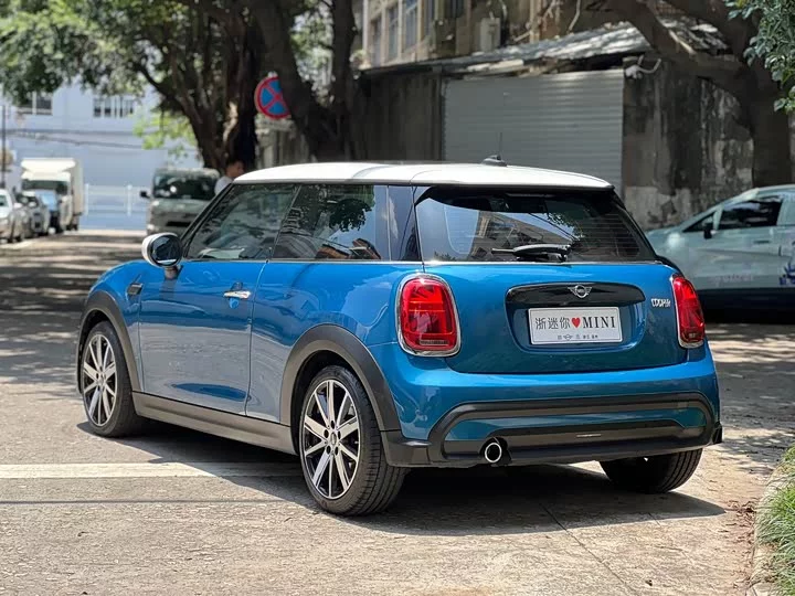 MINI 