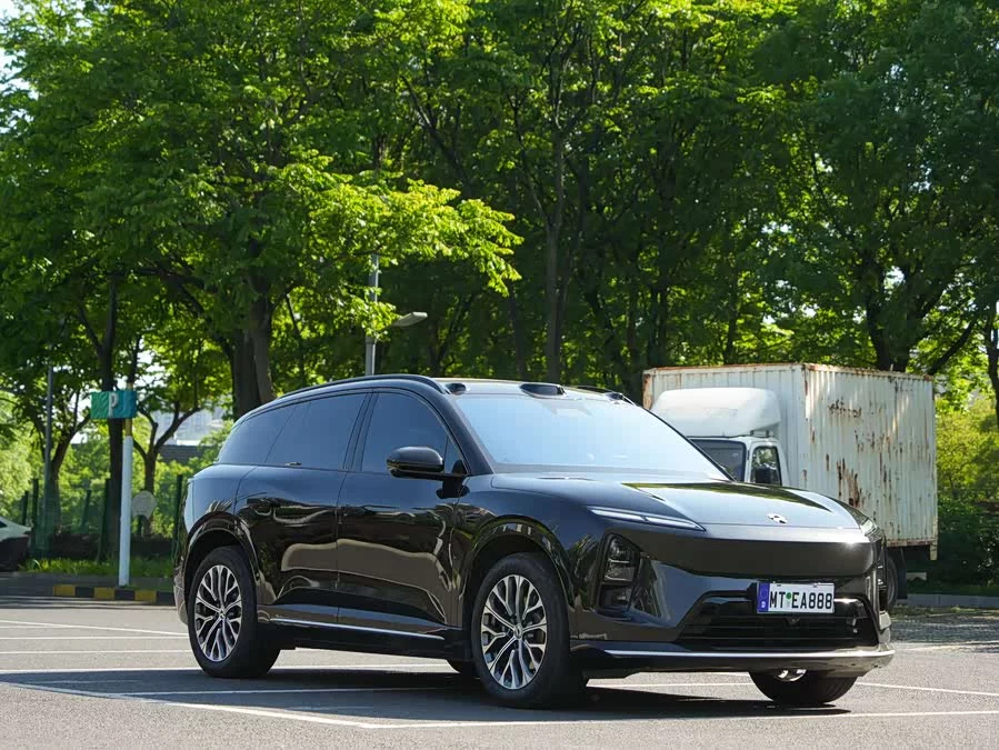 NIO ES6