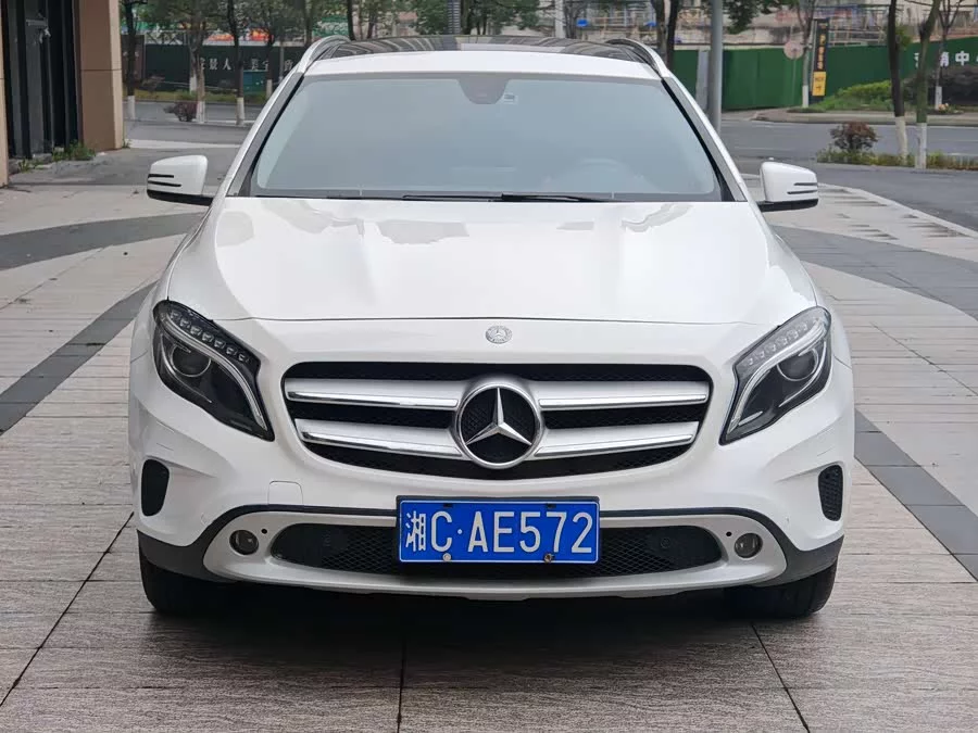 Mercedes Benz GLA