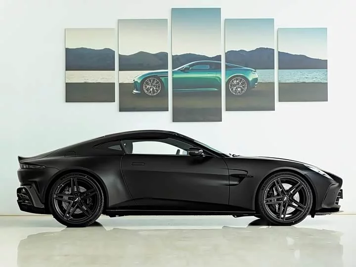 Aston Martin V8 Vantage