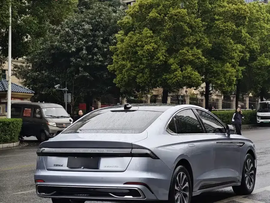 Lincoln Z