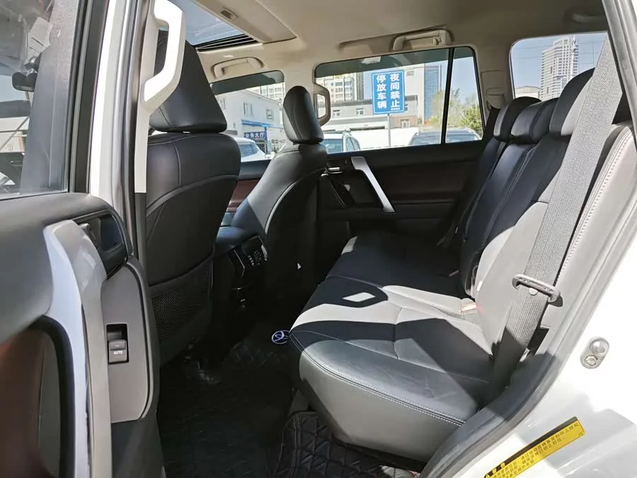 Toyota Prado