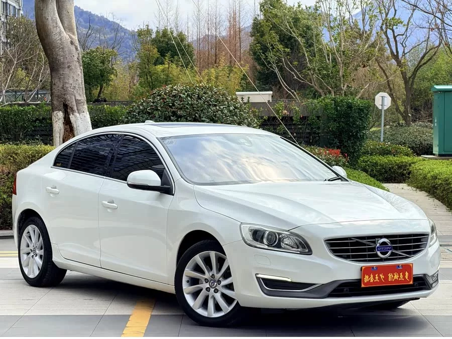 Volvo S60