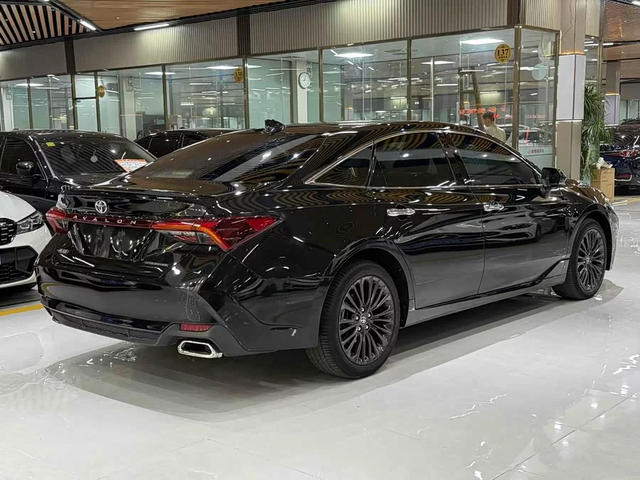 Toyota Avalon
