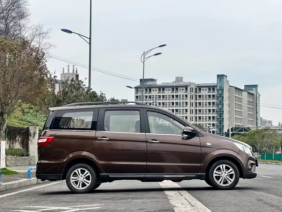 BAIC H2