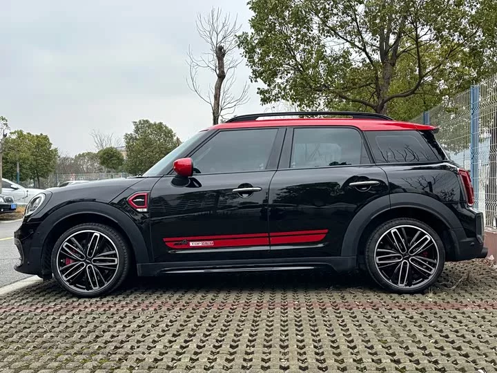 MINI JCW COUNTRYMAN