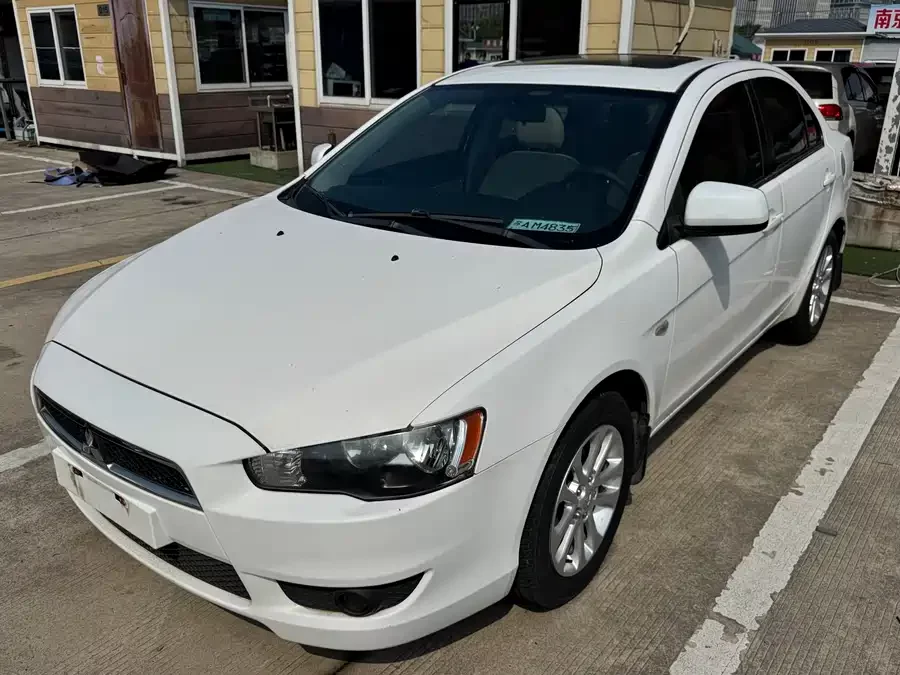 Mitsubishi Wing God