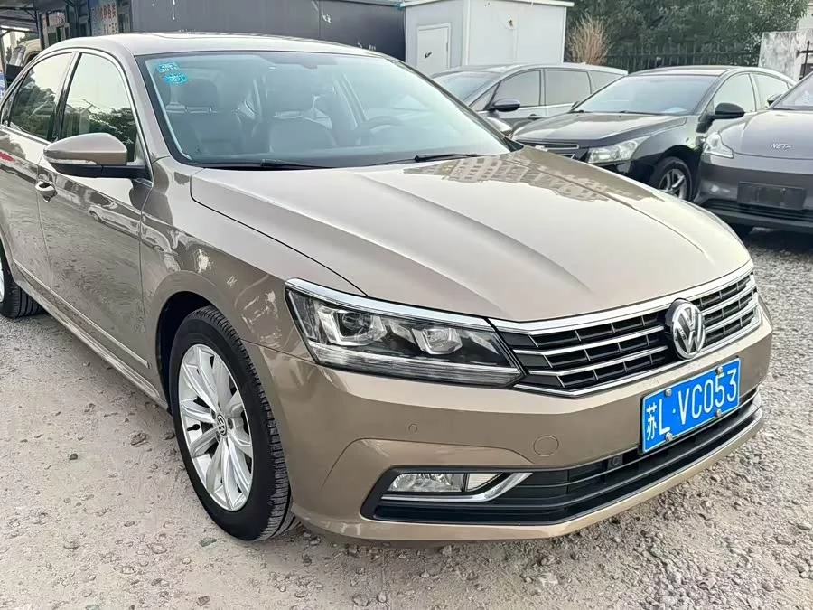 Volkswagen Passat