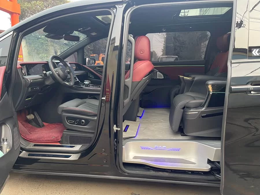 GAC Trumpchi M8
