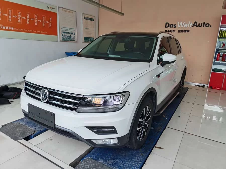Volkswagen Tiguan L