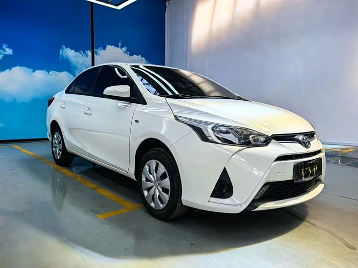 Toyota YARiS L Enjoy