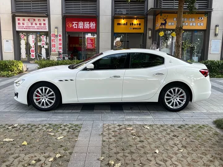 Maserati Ghibli