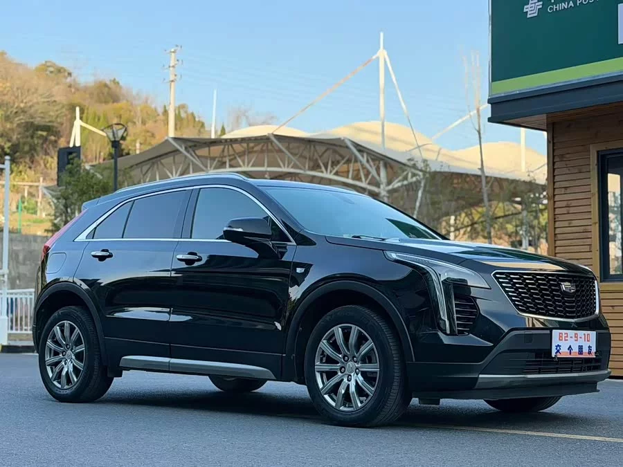 Cadillac XT4