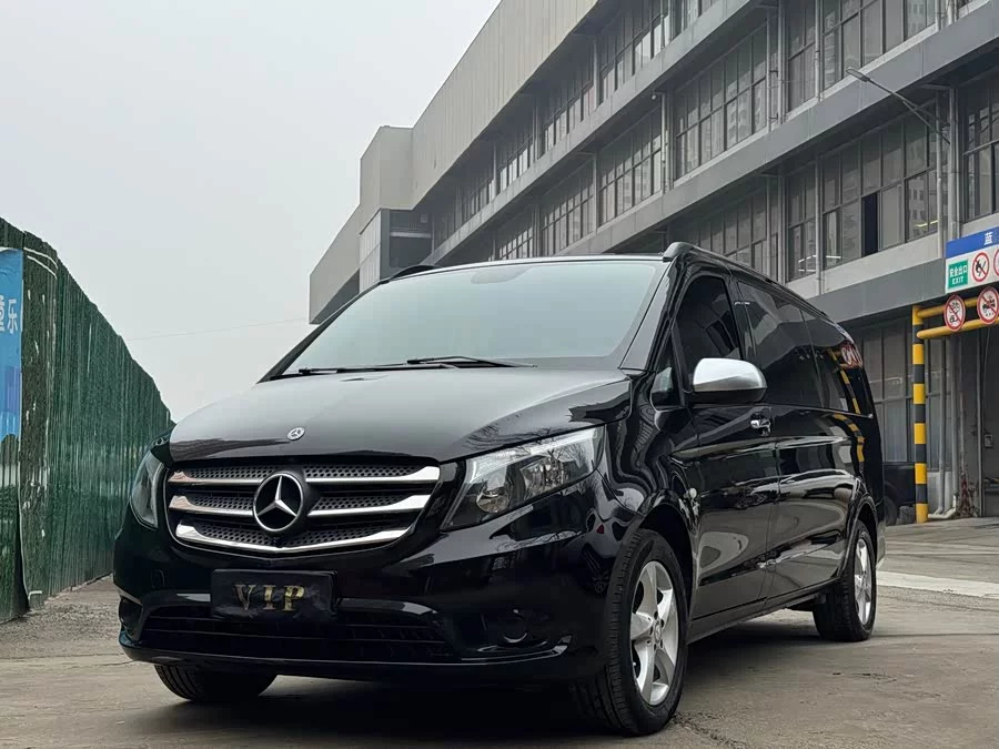 Mercedes Benz Vito
