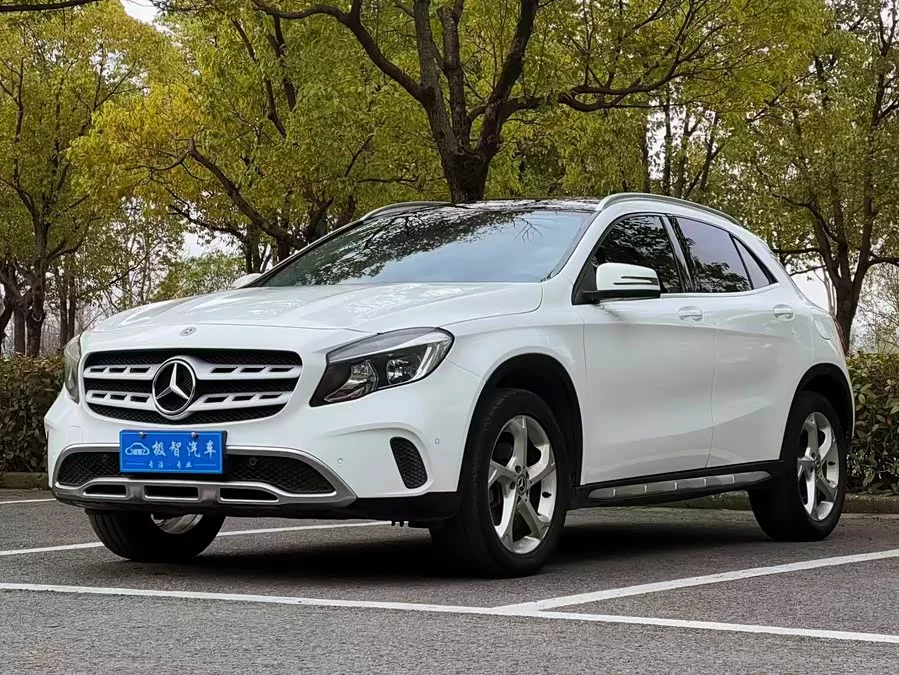 Mercedes Benz GLA