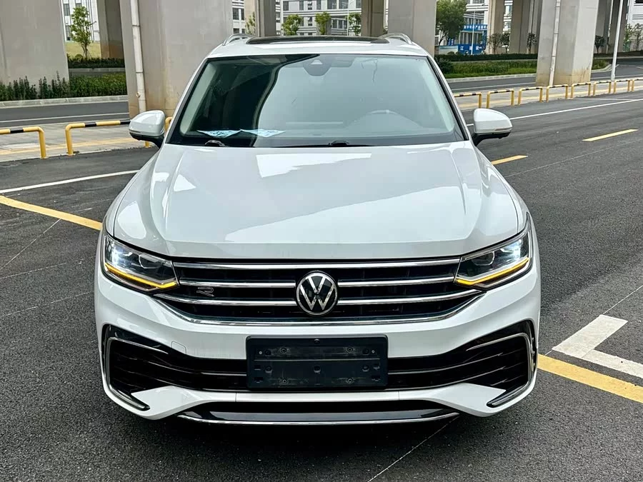 Volkswagen Tiguan L