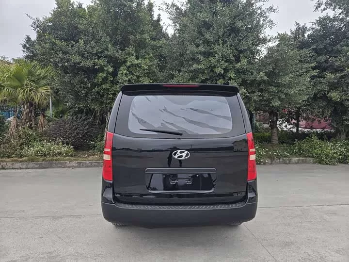 Hyundai H-1 Huiyi
