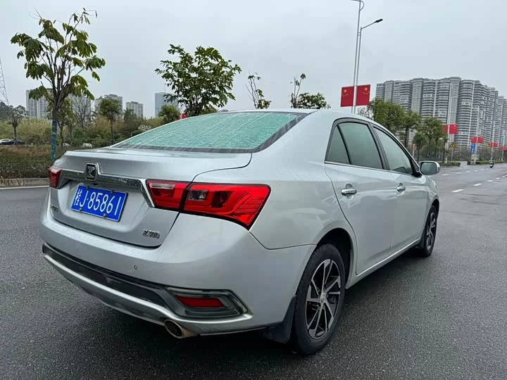 Zotye Z300