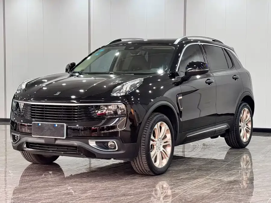 Lynk & Co 01