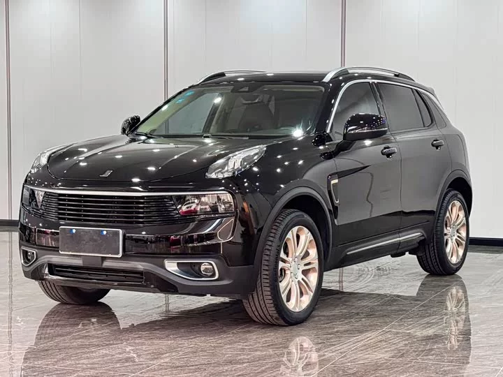 Lynk & Co 01