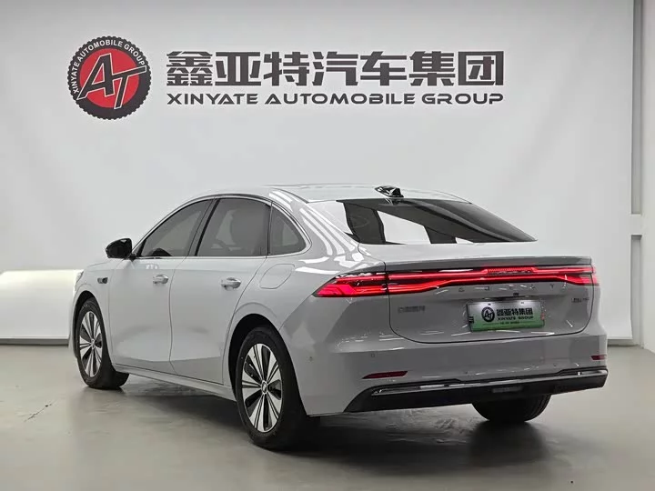 Geely Galaxy A7 EM