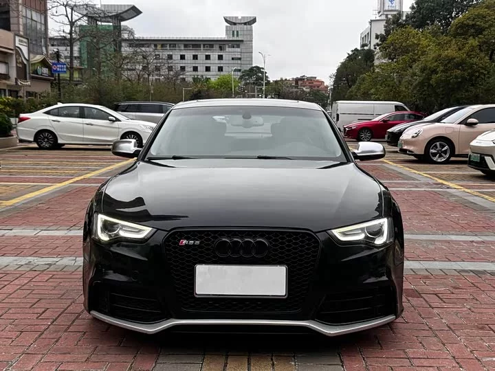 Audi S5
