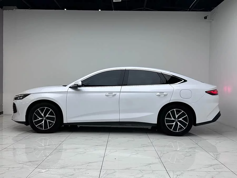 BYD Qin L