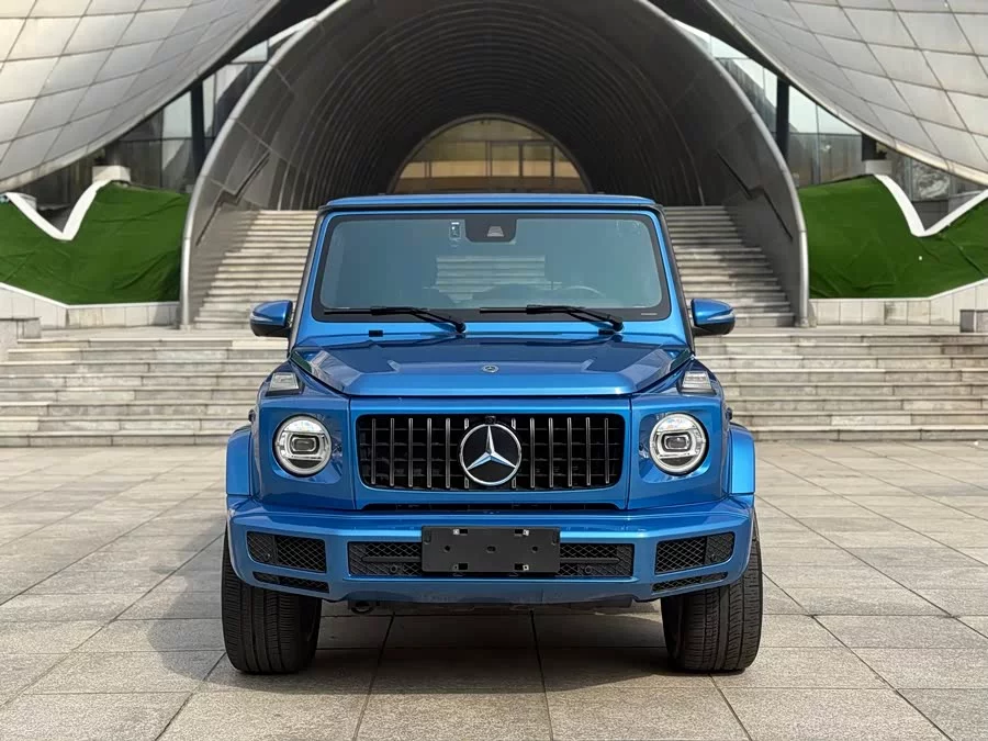 Mercedes Benz G-rated