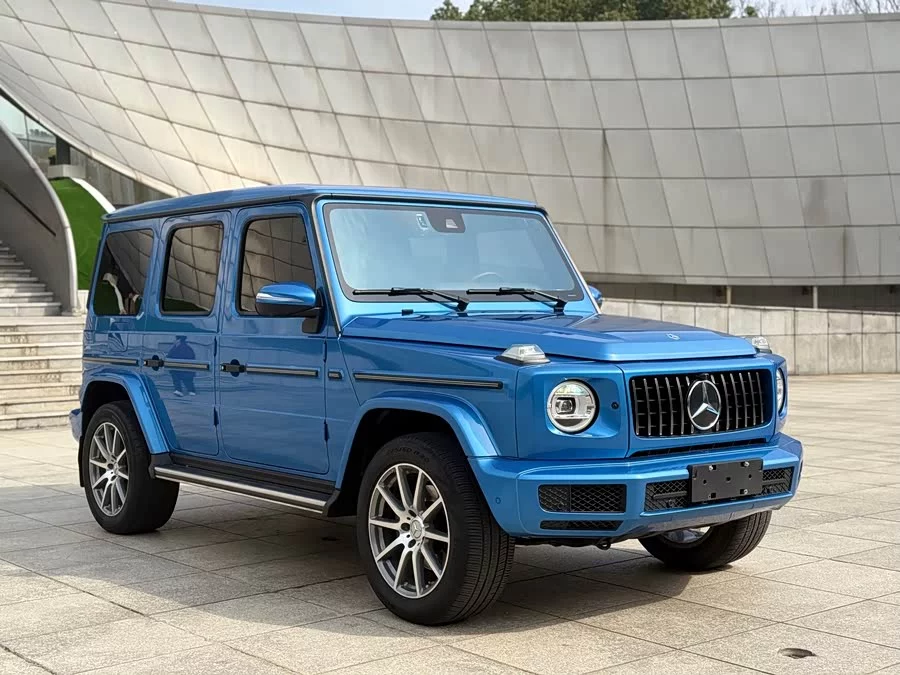 Mercedes Benz G-rated