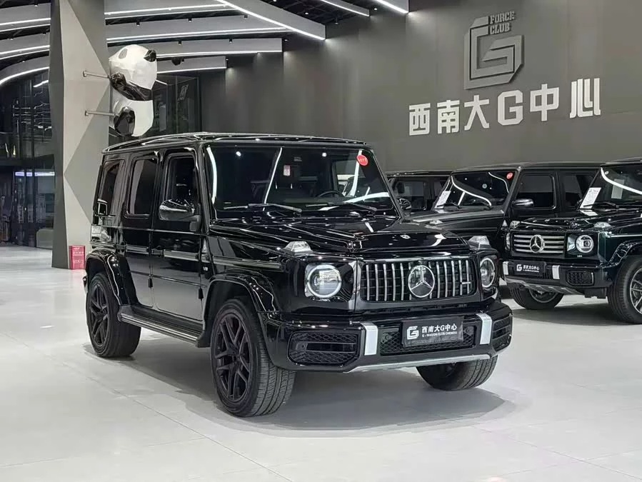 Mercedes Benz G-rated