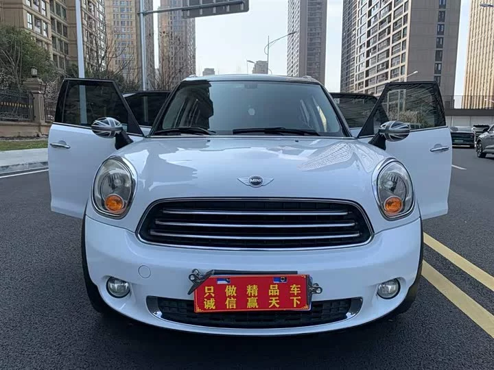 MINI COUNTRYMAN