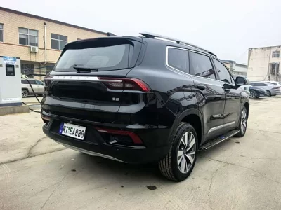 Geely Okavango