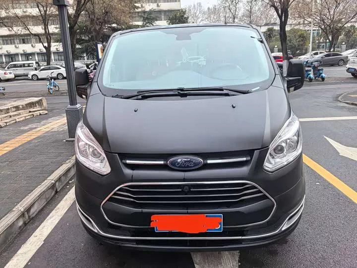 Ford Toureo