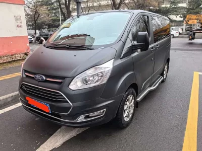 Ford Toureo