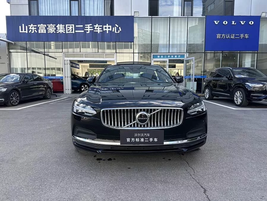 Volvo S90