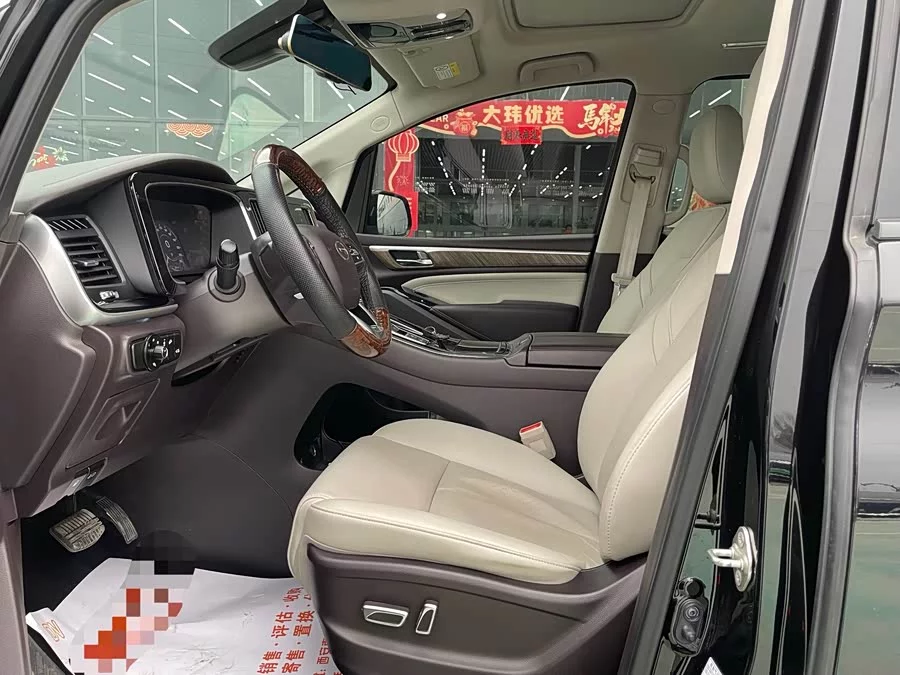 GAC Trumpchi M8
