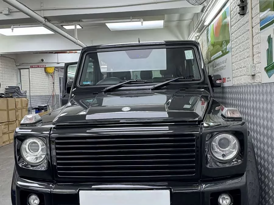 Mercedes Benz G-rated